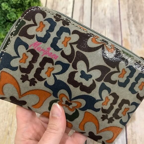 Fossil Butterfly Floral Zipper Wristlet Wallet - Picture 2 of 3